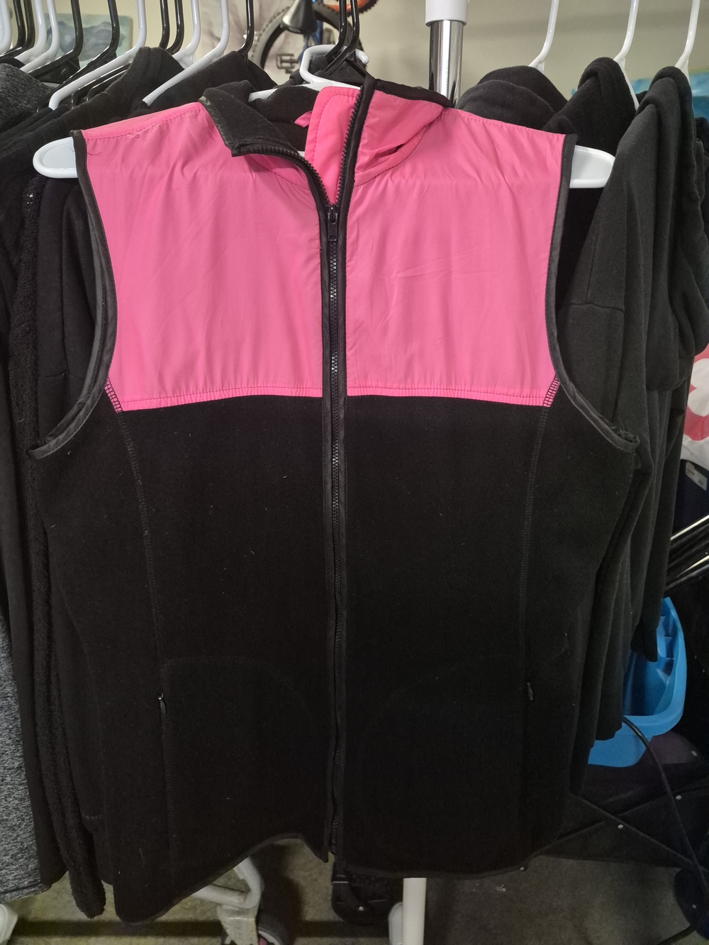 VSX Sport Color Block Vest Black & Pink Size Medium Like New